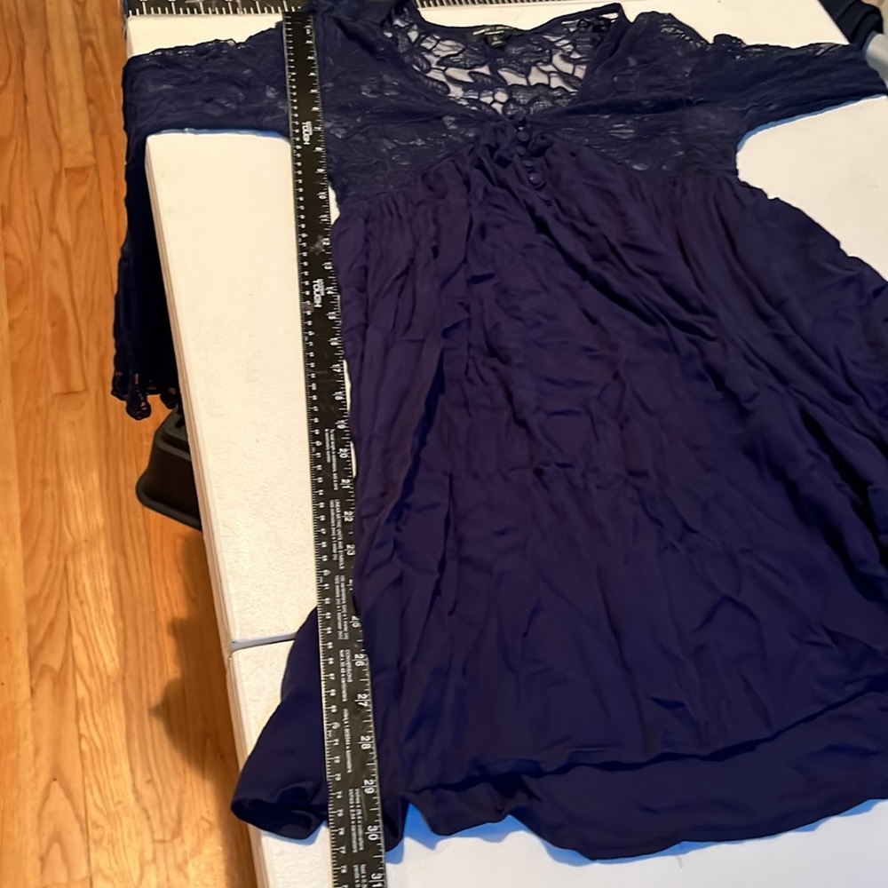 Romero & Juliet Couture size small navy blue lace long bell sleeve dress - Picture 11 of 11